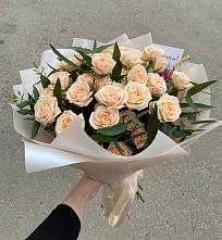 Букет Кремовые розы Латте в Черногорске