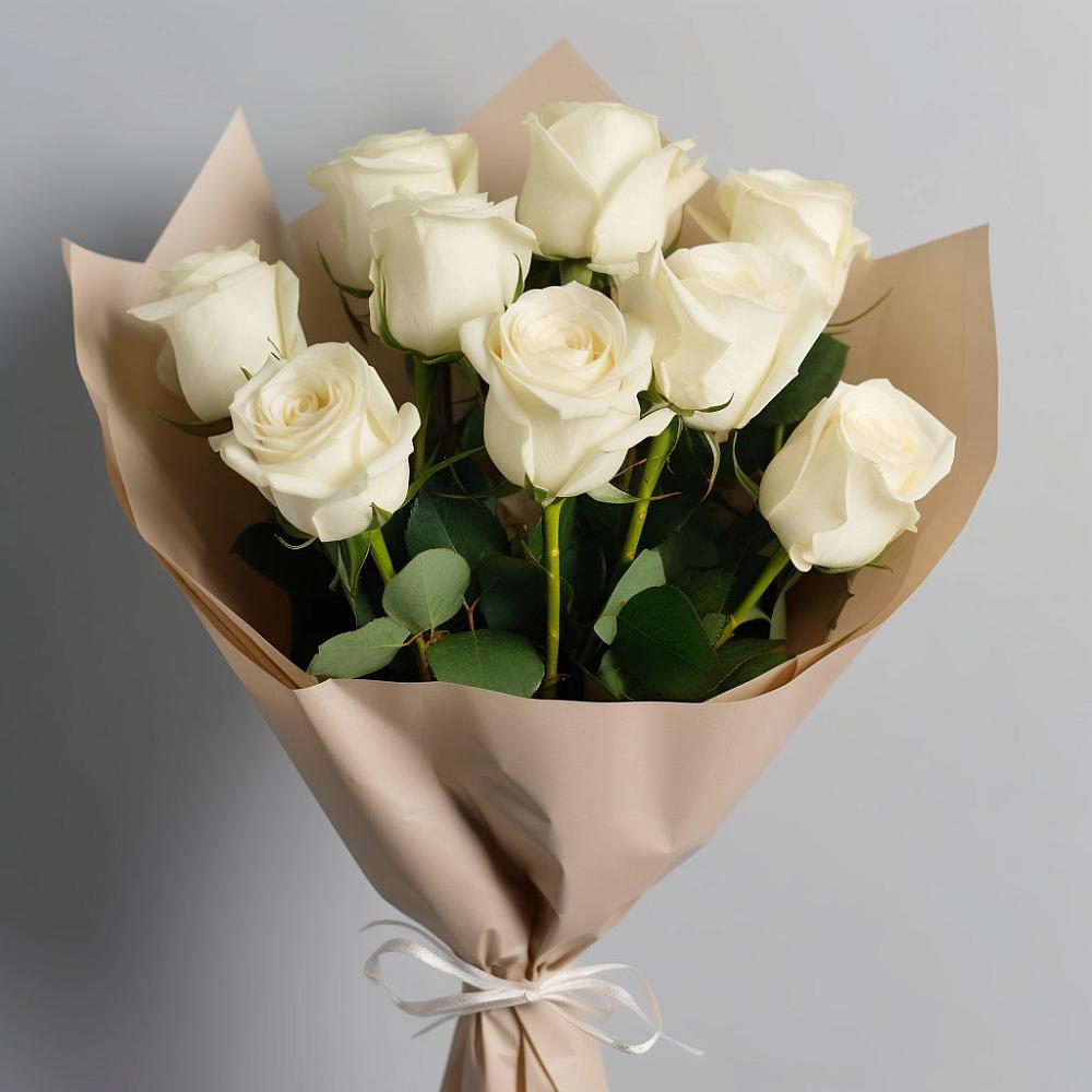 Букет 9 Белых роз Эдлесс Лав в Черногорске