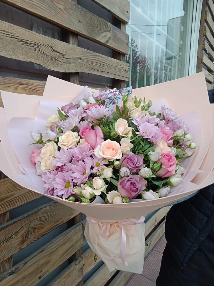 Букет цветов из: Розы и Хризантемы в Черногорске