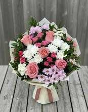 Букет цветов из:  Альстромерии, Гвоздики, Розы и Хризантемы в Черногорске
