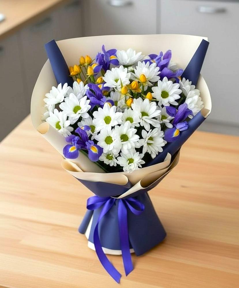 Букет цветов из: Розы, Ирисы и Хризантемы в Черногорске