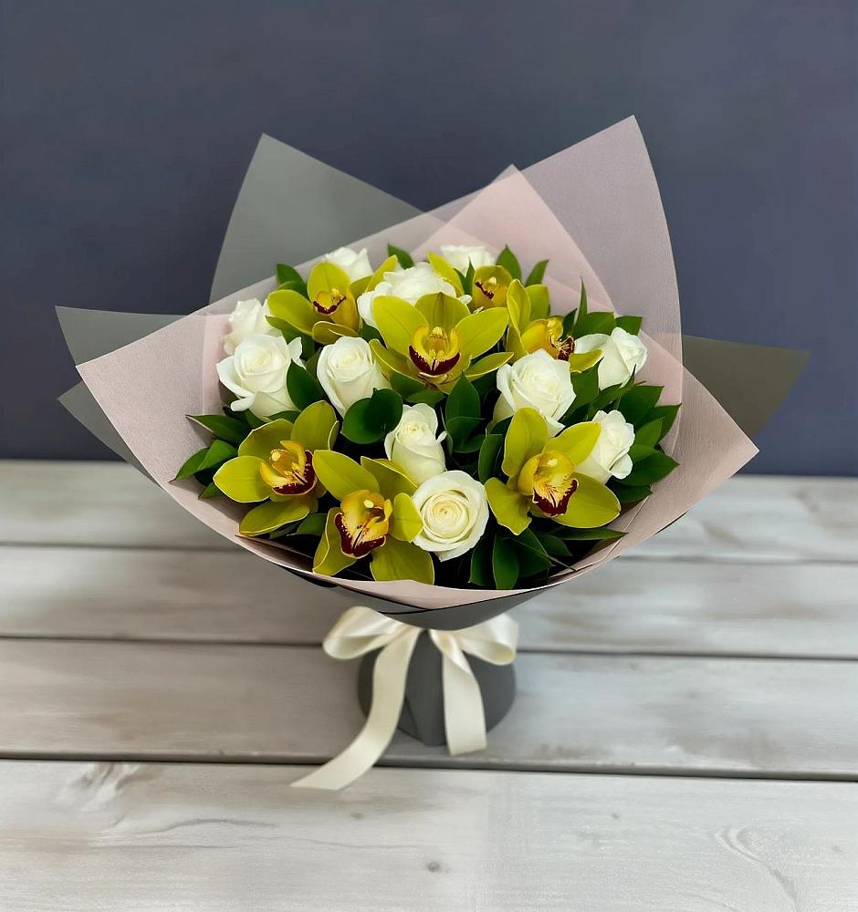 Букет цветов из: Орхидеи и Розы в Черногорске