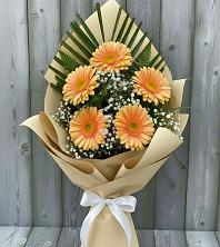 Букет солнышко в руках