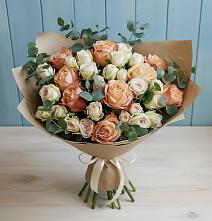 Букет цветов из:  Альстромерии и Розы в Черногорске