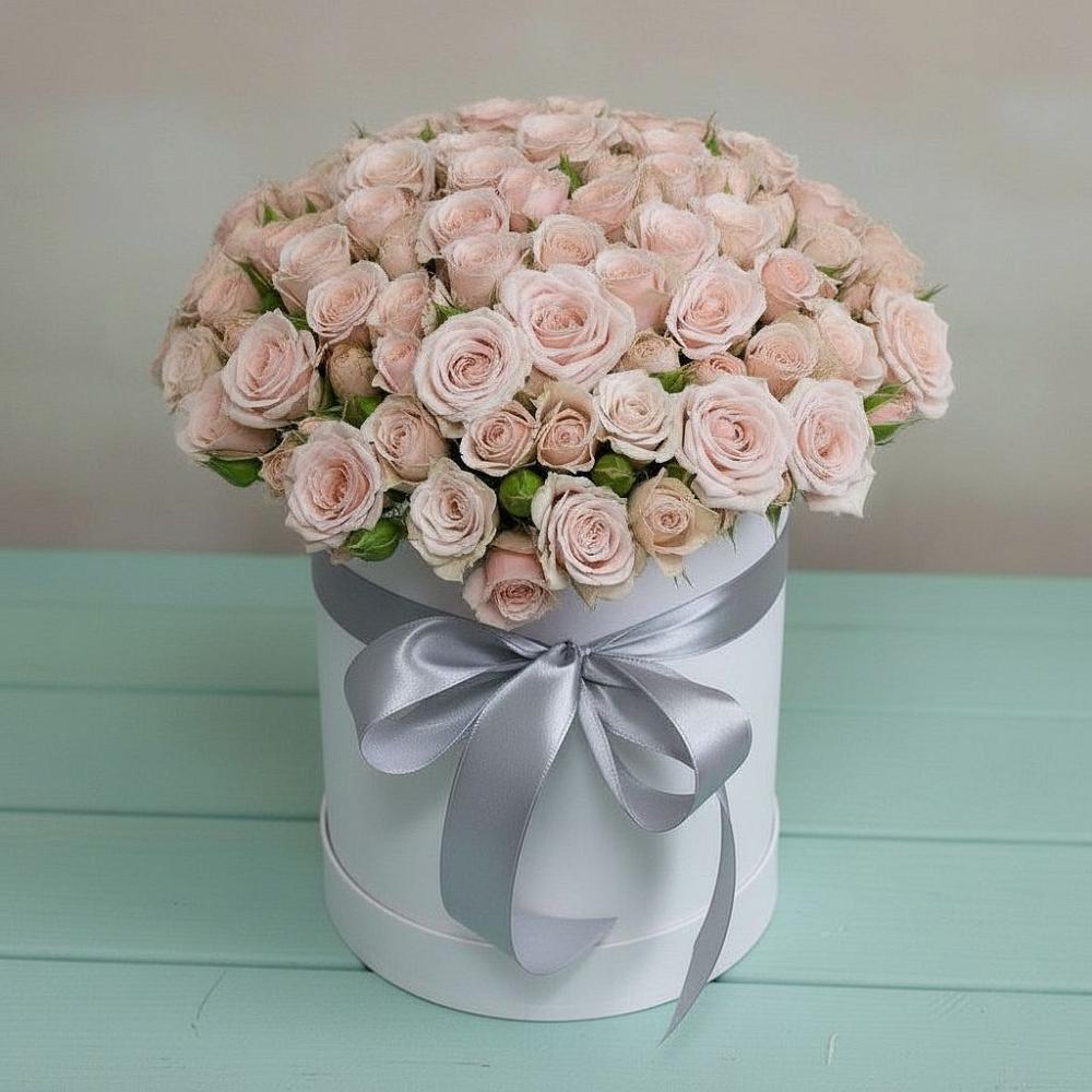 Цветочная композиция из Розы в шляпной коробке в Черногорске